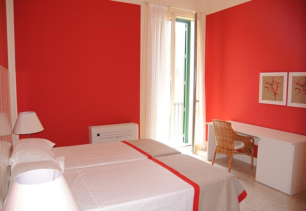 Albachiara Suite Rooms - City Center Τράπανι Δωμάτιο φωτογραφία